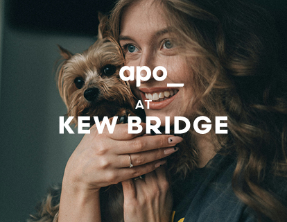 Apo Kew couple dancing in the street