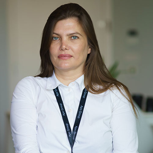 Aleksandra, a resident host at Apo Kew Bridge