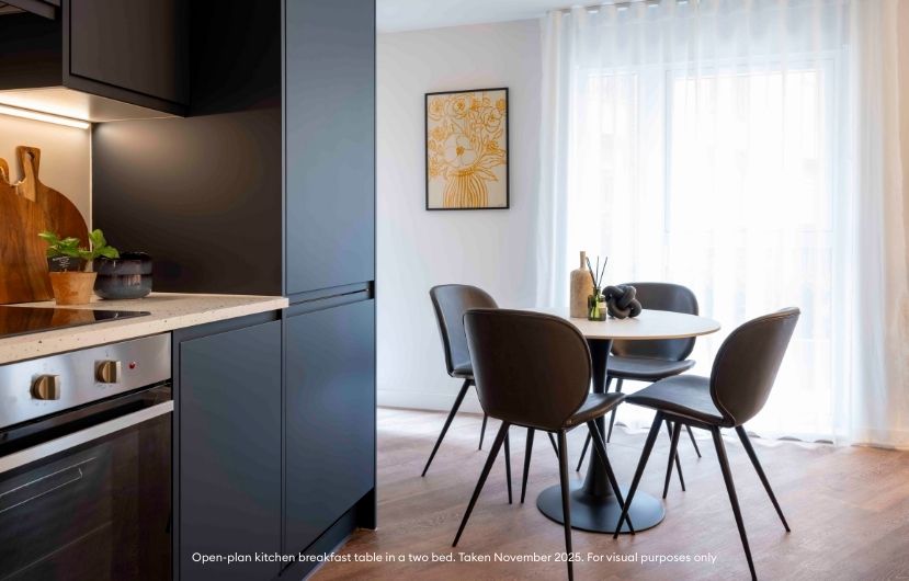 Apo at The Holloway Birmingham | 2 bedroom lounge sofa and breakfast area